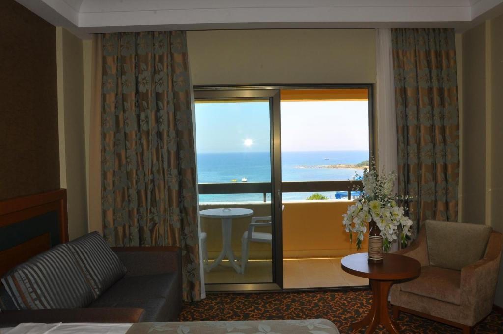 Ozkaymak Select Hotel Алания Экстерьер фото